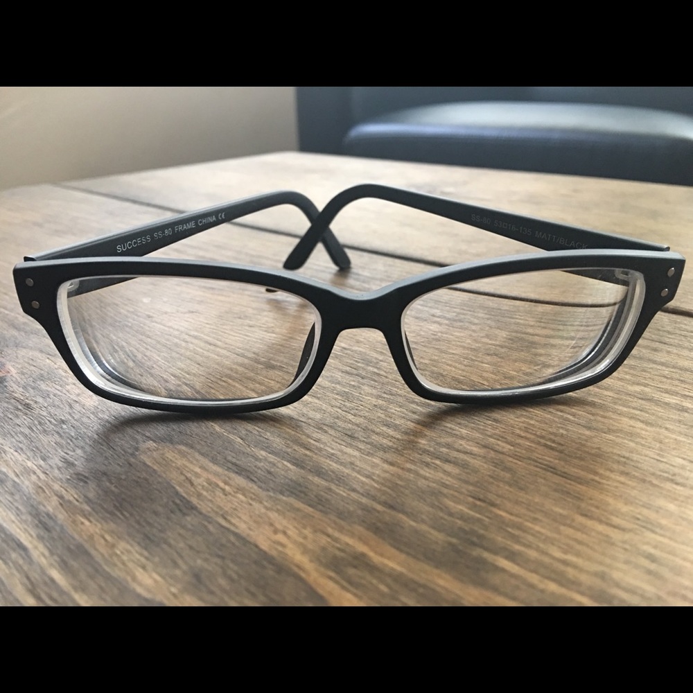 Eyeglasses